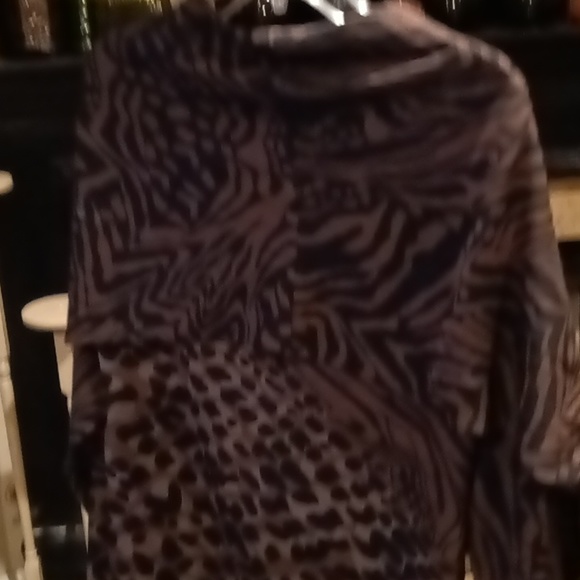 NWOT CHICO'S Black Label brown/black animal print caped blouse Size XS - Picture 10 of 10